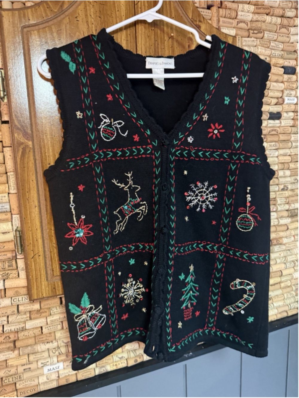 VTG Drapers And Damon’s Knitted Holiday Beaded Christmas Reindeer Vest Sz M